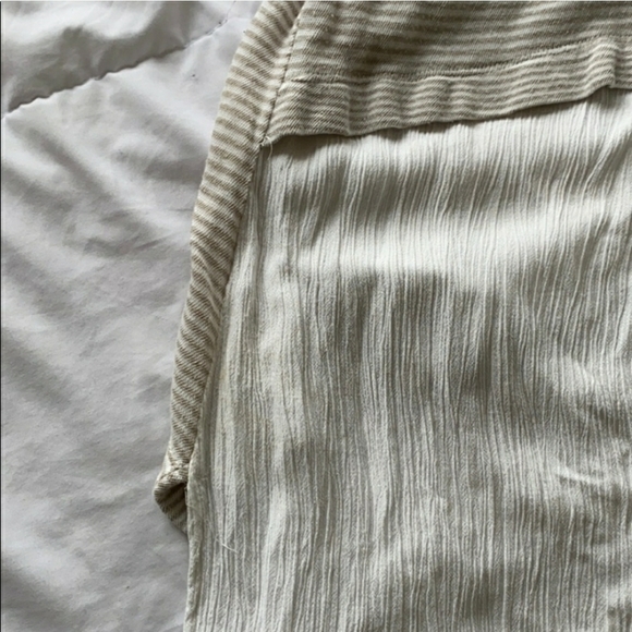 🌻4/30🌻Zara flowy tank - Picture 6 of 6